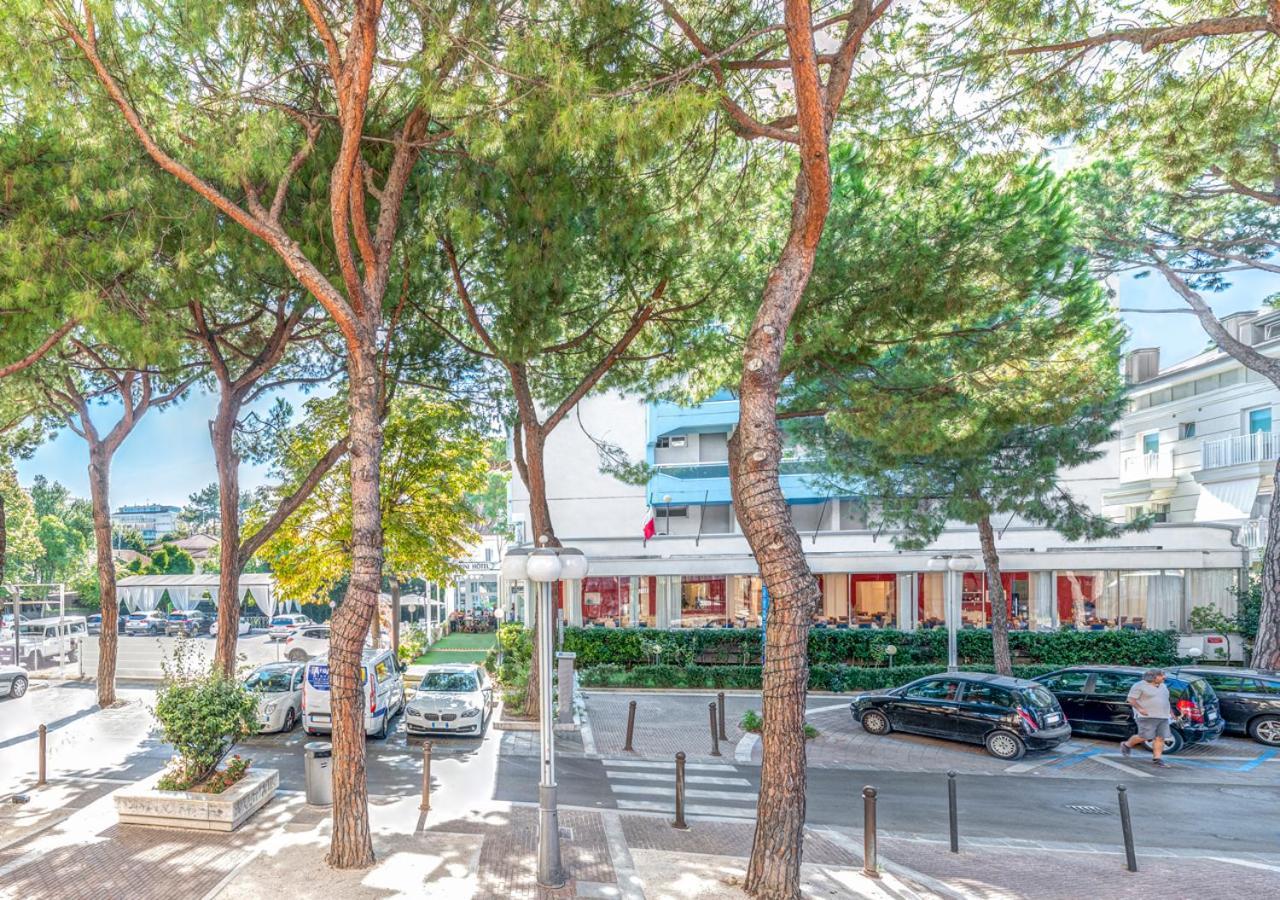 Hotel Zanarini In Centro A Ριτσόνε Εξωτερικό φωτογραφία