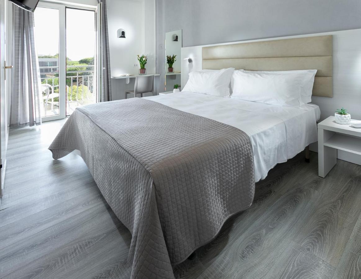 Hotel Zanarini In Centro A Ριτσόνε Εξωτερικό φωτογραφία