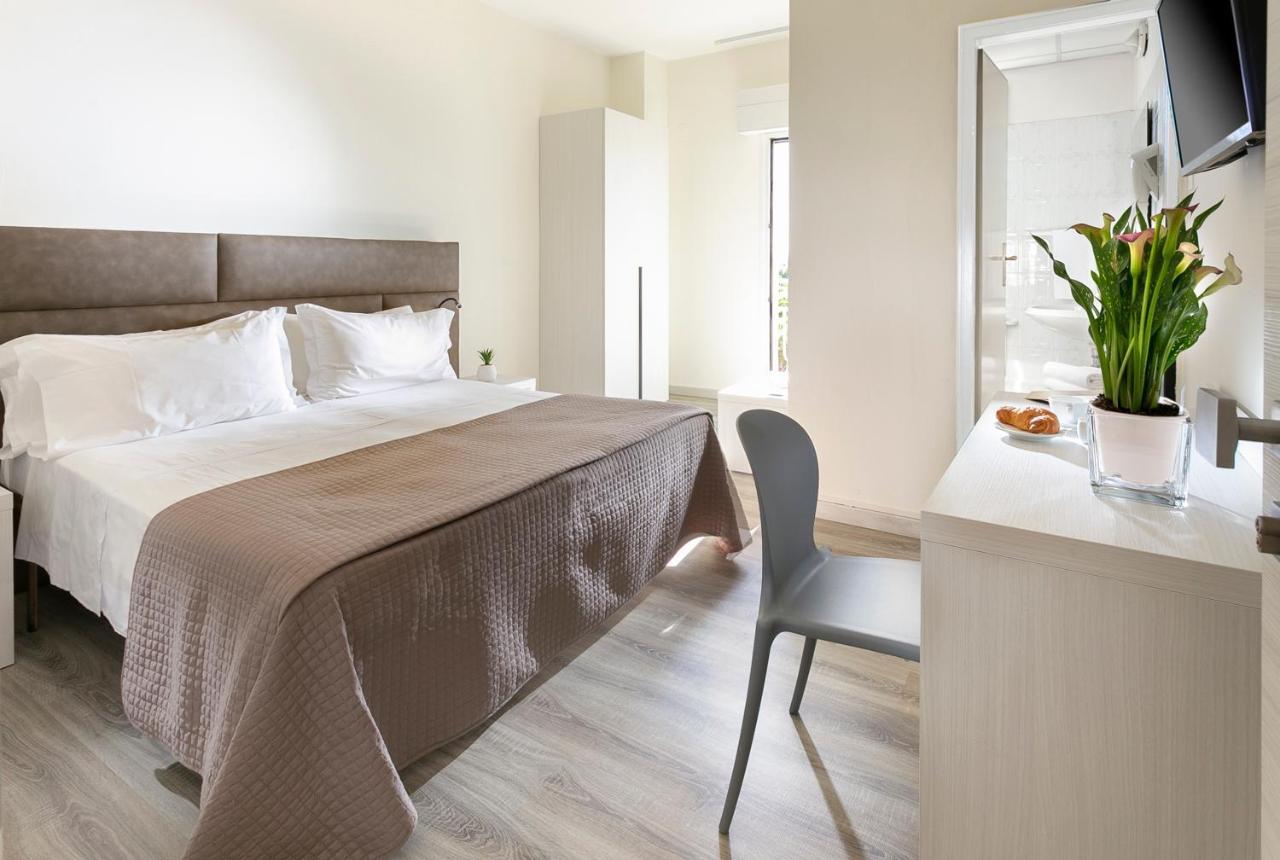 Hotel Zanarini In Centro A Ριτσόνε Εξωτερικό φωτογραφία