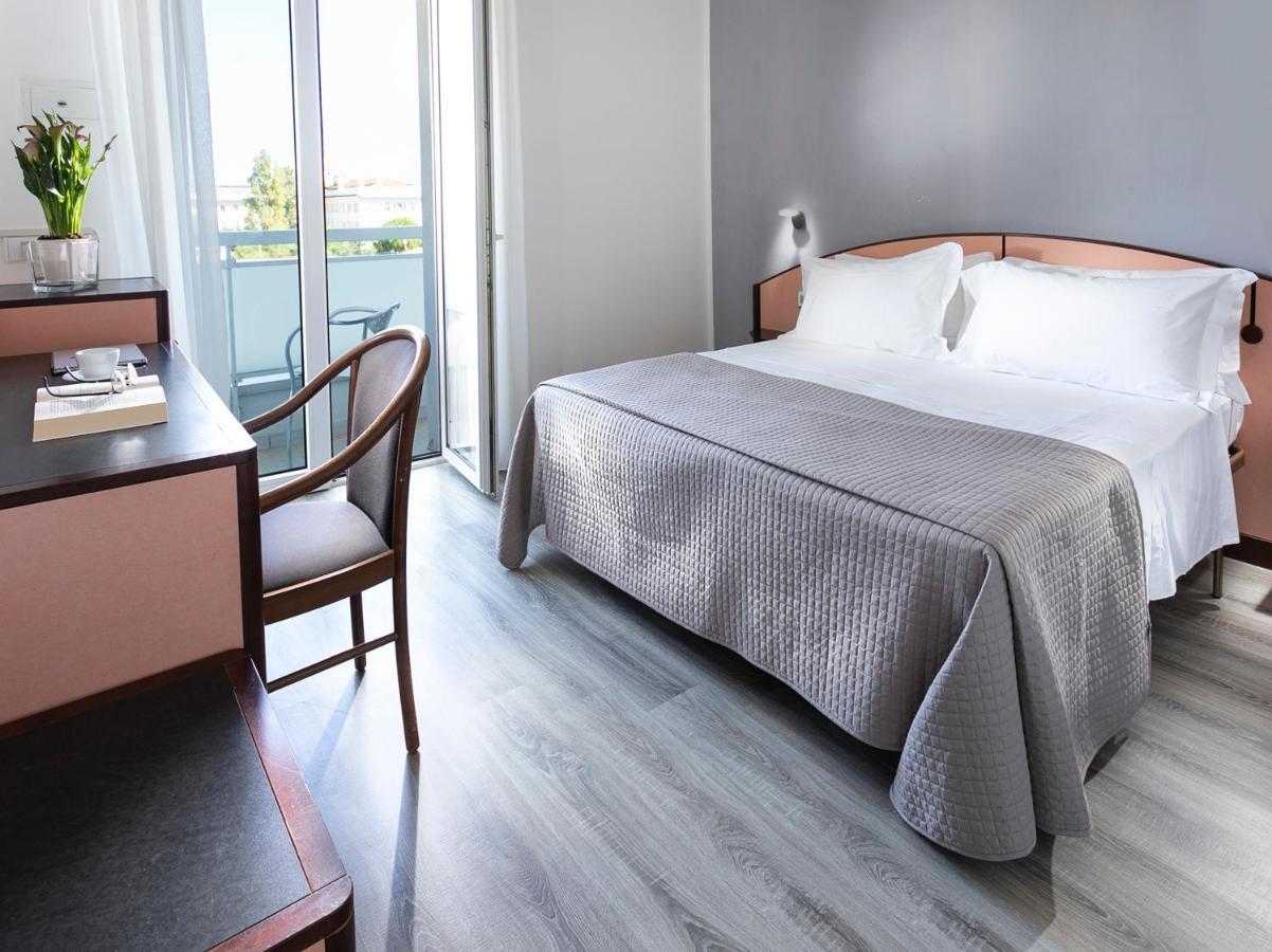 Hotel Zanarini In Centro A Ριτσόνε Εξωτερικό φωτογραφία