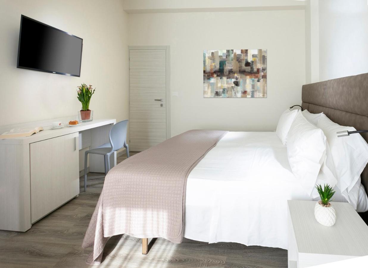 Hotel Zanarini In Centro A Ριτσόνε Εξωτερικό φωτογραφία