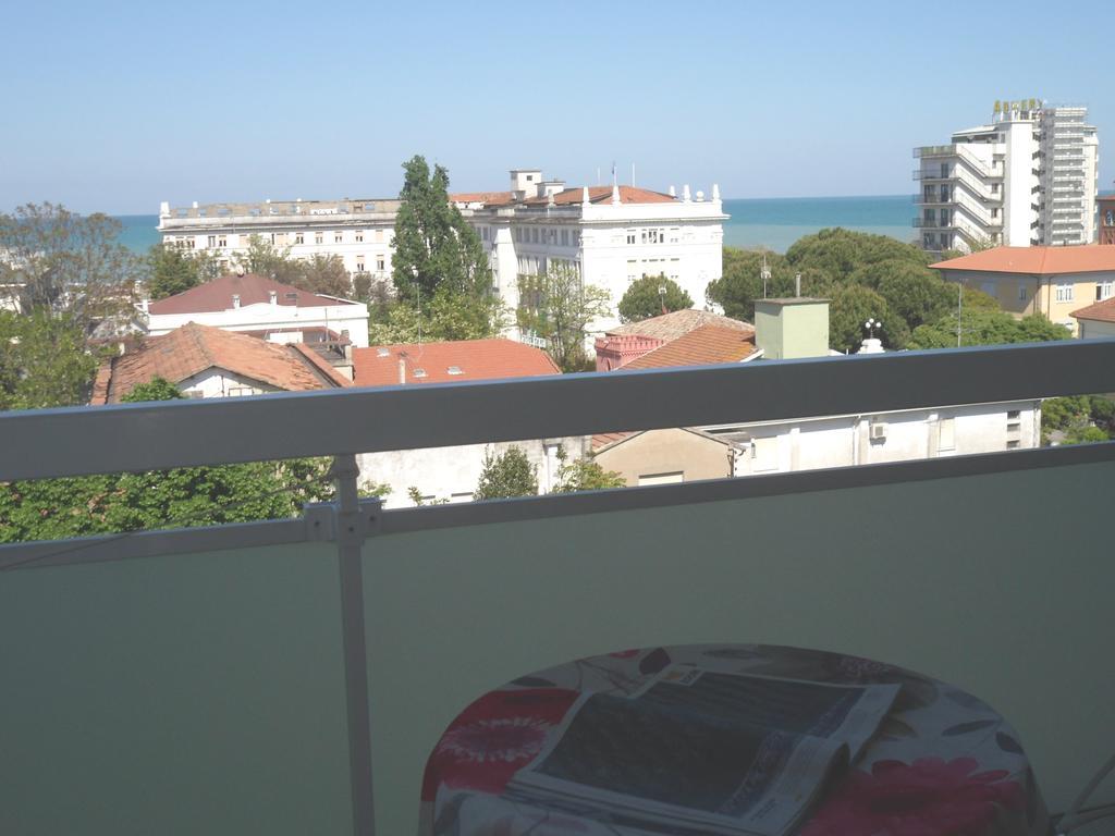 Hotel Zanarini In Centro A Ριτσόνε Εξωτερικό φωτογραφία